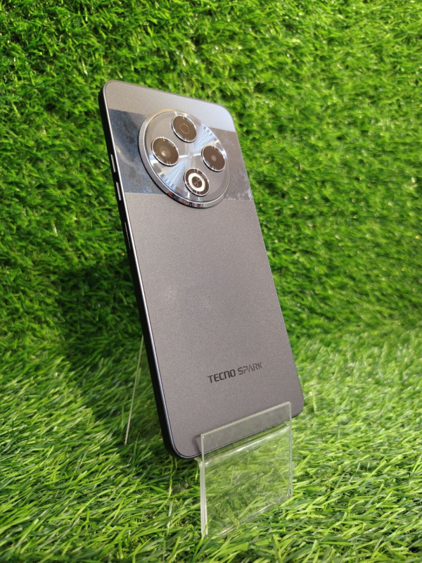 Мобильный телефон Tecno Spark 30