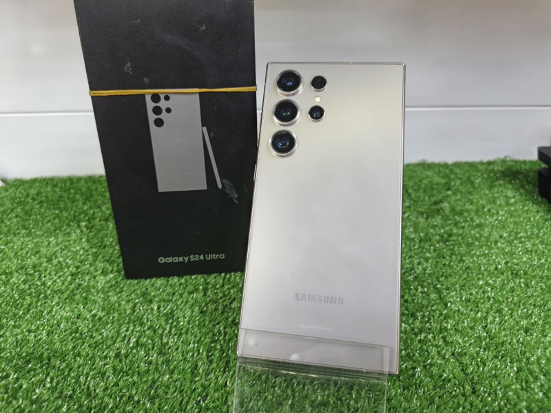 Мобильный телефон Samsung Galaxy S24 Ultra