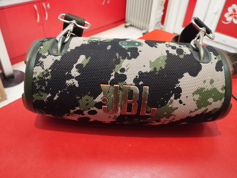 Колонки Портативная колонка JBL Charge 5