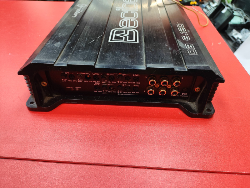 Авто усилитель Ural Decibel