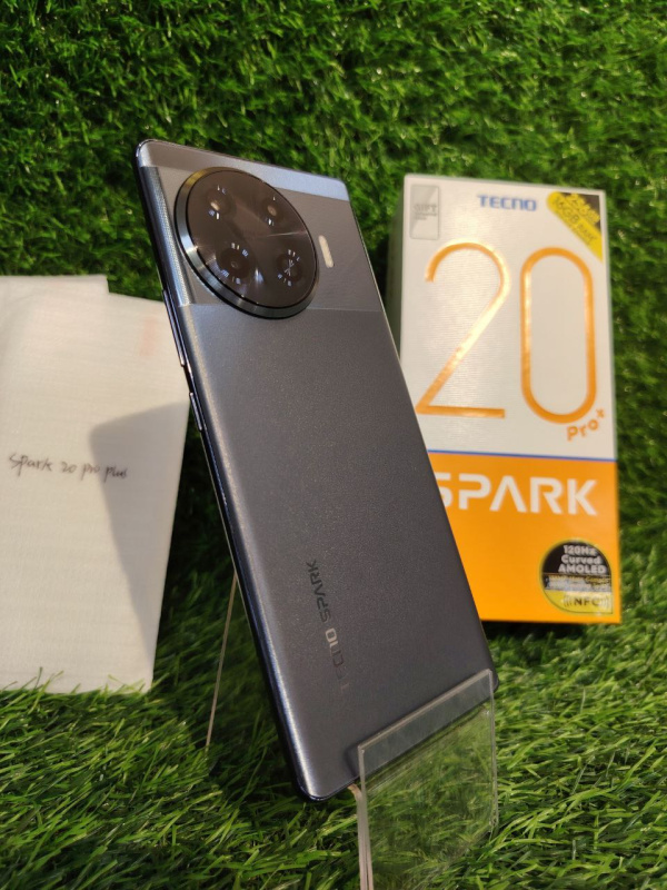 Мобильный телефон Tecno Spark 20 Pro+