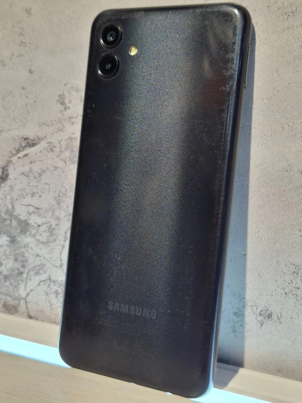 Мобильный телефон Samsung Galaxy A04