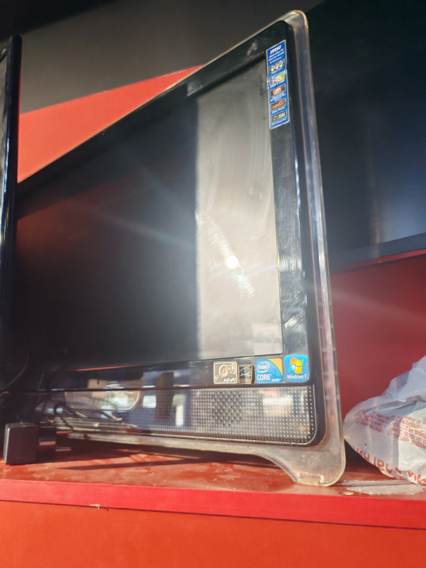 Моноблок MSI i3