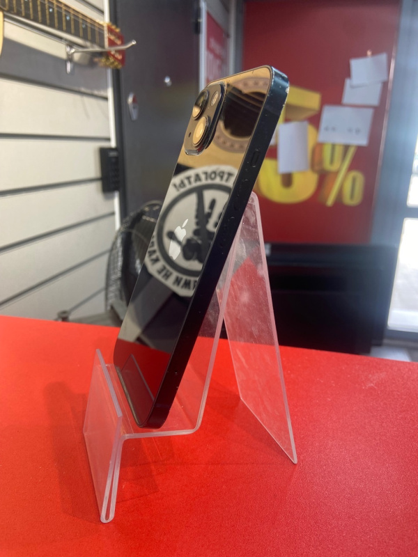 Мобильный телефон Apple iPhone 13