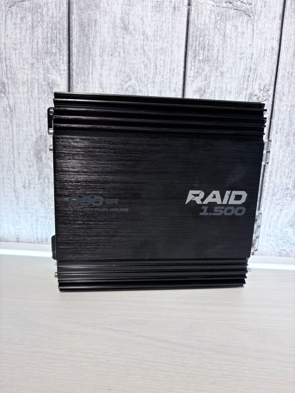 Авто усилитель Raider 1.500