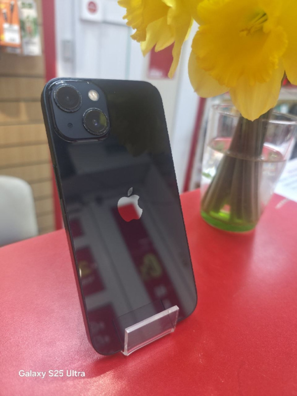 Мобильный телефон Apple iPhone 13