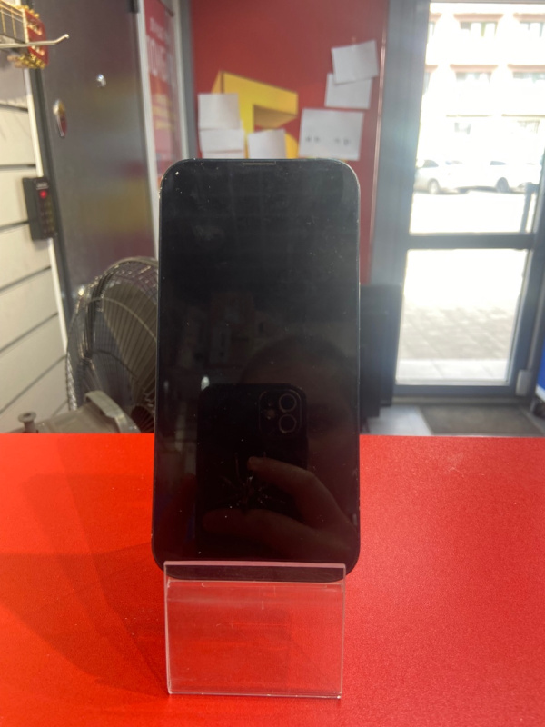 Мобильный телефон Apple iPhone 13